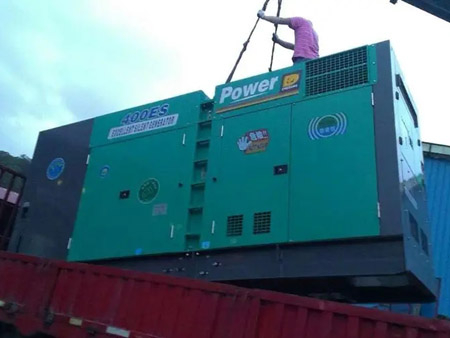 东海柴油发电机组转速不稳定时，如何对发动机进行维护？