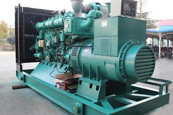 东海工厂发电机应急发电中如何优化燃油储备管理？