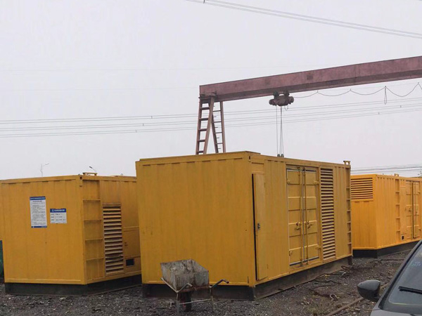 东海100kw柴油发电机组每小时油耗？