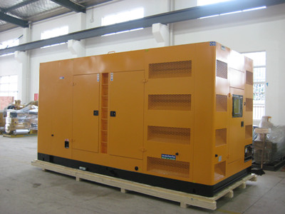 东海不同类型的发电机组在冬季保养时的注意事项有何差异？